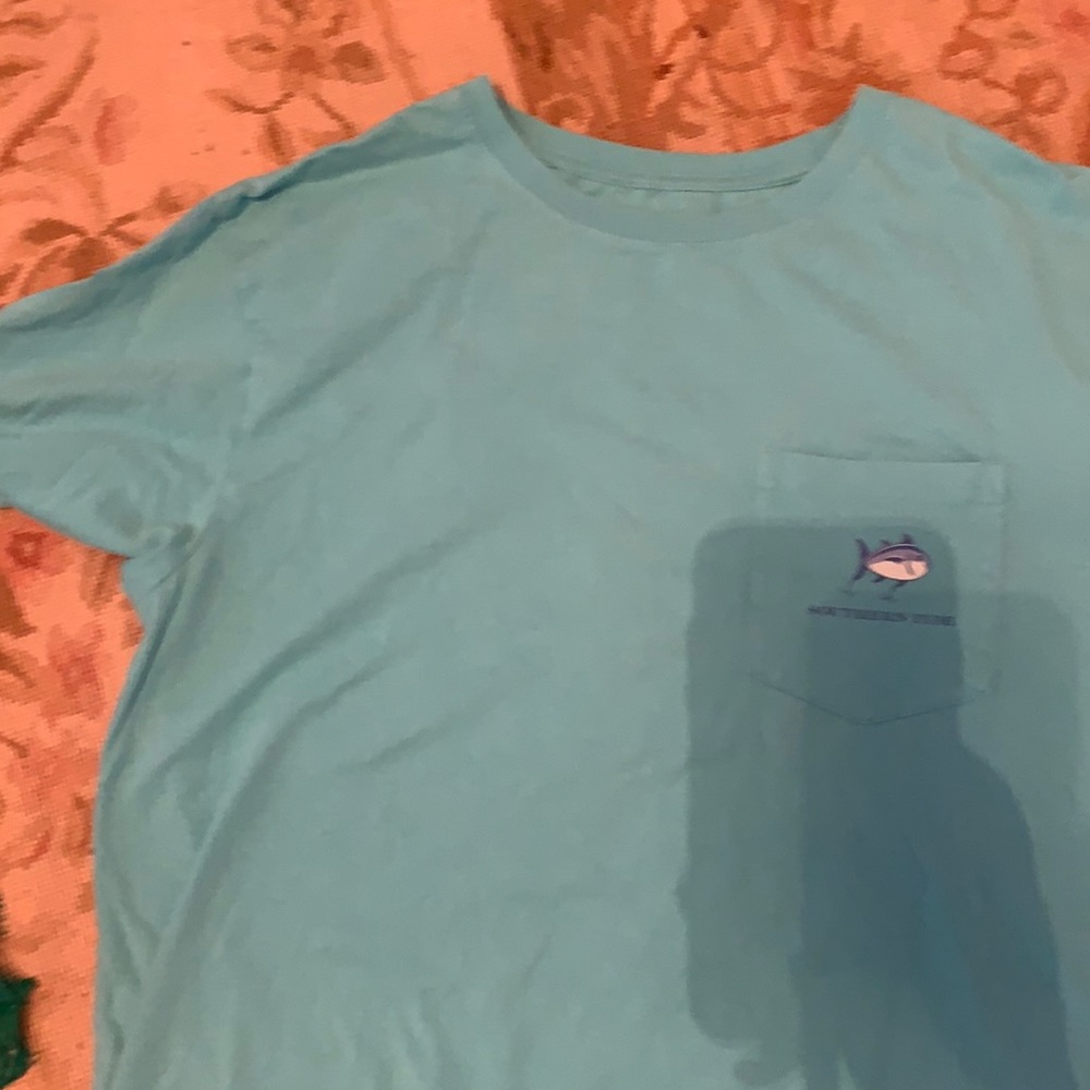 Men medium t shirt